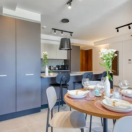 Stylish 1 Bedroom St Julians Sleeps 4 アパート セント・ポールズ・ベイ