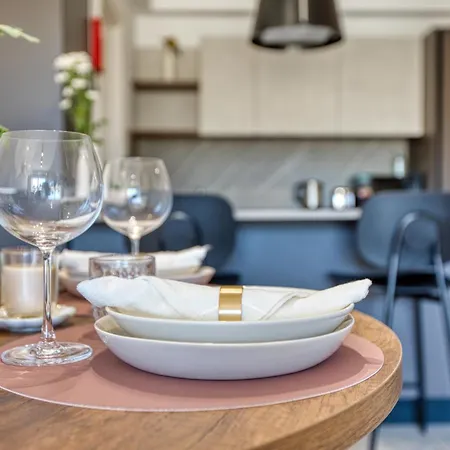 Stylish 1 Bedroom St Julians Sleeps 4 セント・ポールズ・ベイ