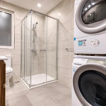 Stylish 1 Bedroom St Julians Sleeps 4 アパート