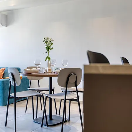 Apartment Stylish 1 Bedroom St Julians Sleeps 4