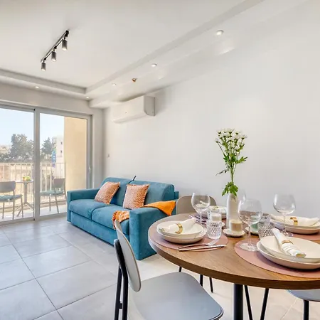 Apartment Stylish 1 Bedroom St Julians Sleeps 4 St. Paul's Bay